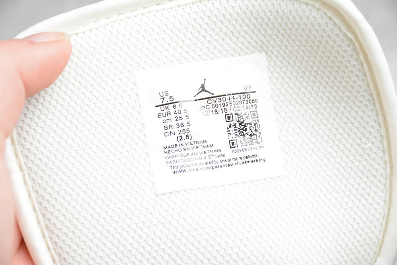 Air Jordan 1 Mid Milan CV3044-100