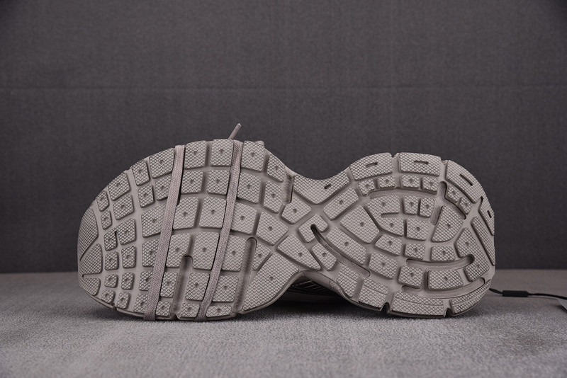 Ba*len*cia*ga phantom sneaker 734734 wtrmh 2200