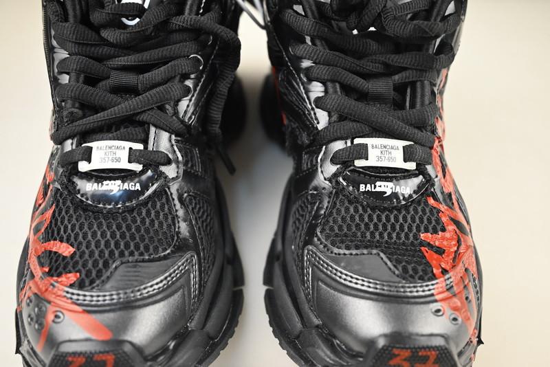 Ba*len*cia*ga runner 677403 w3rb1 0102