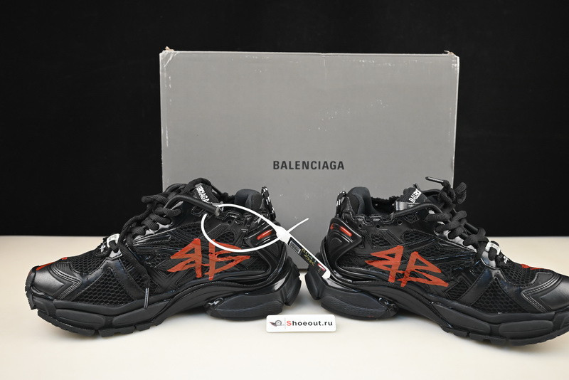 Ba*len*cia*ga runner 677403 w3rb1 0102