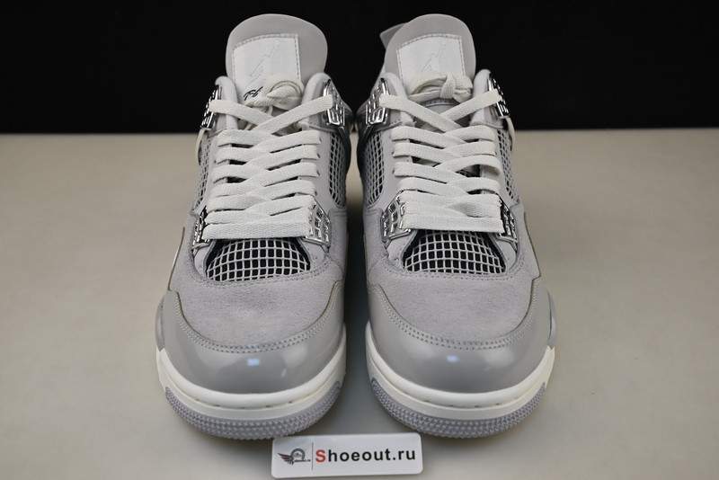 Air Jordan 4 WMNS “Frozen Moments” AQ9129-001