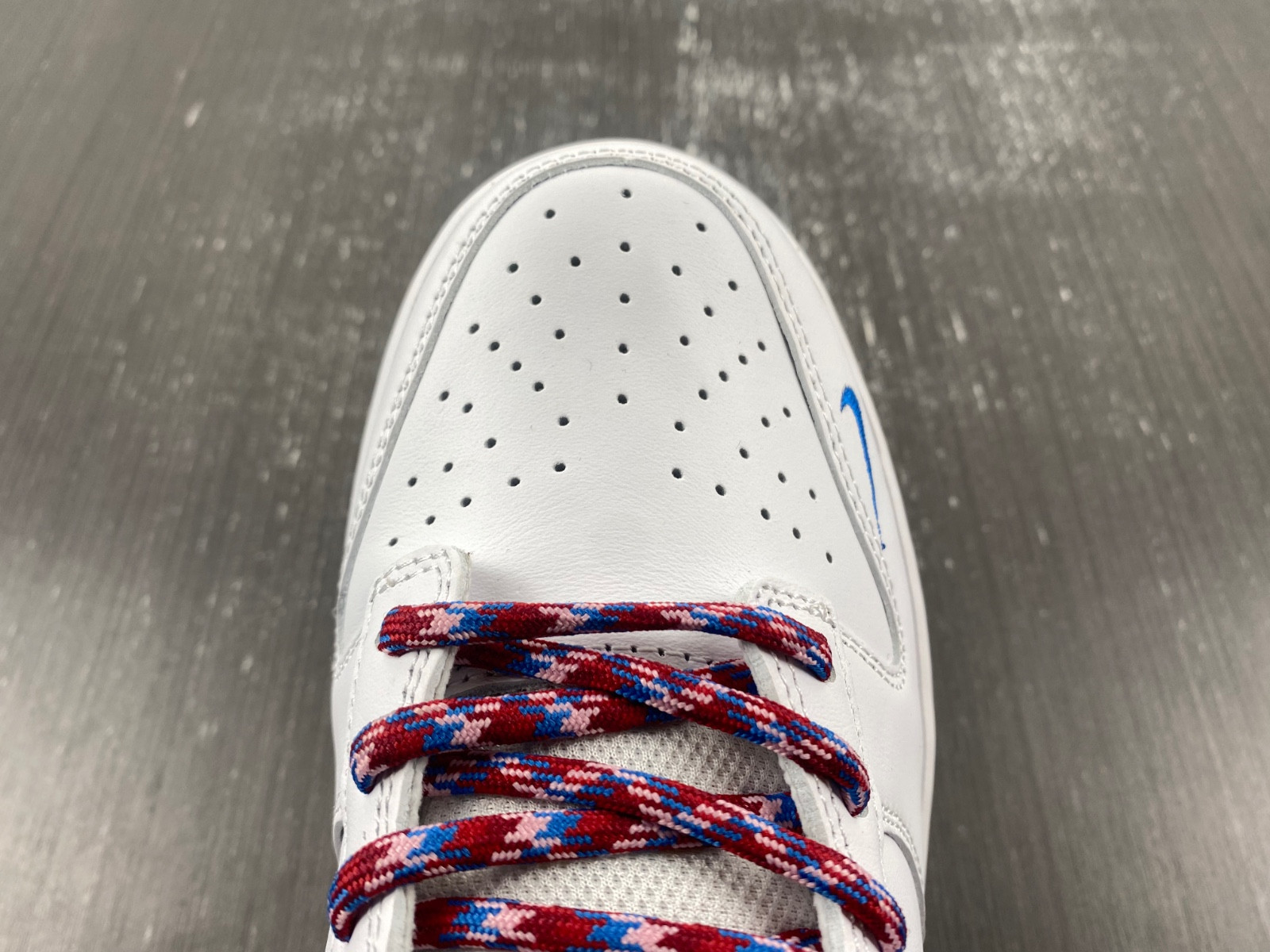 Parra x Nike SB Dunk Low CN4504-100