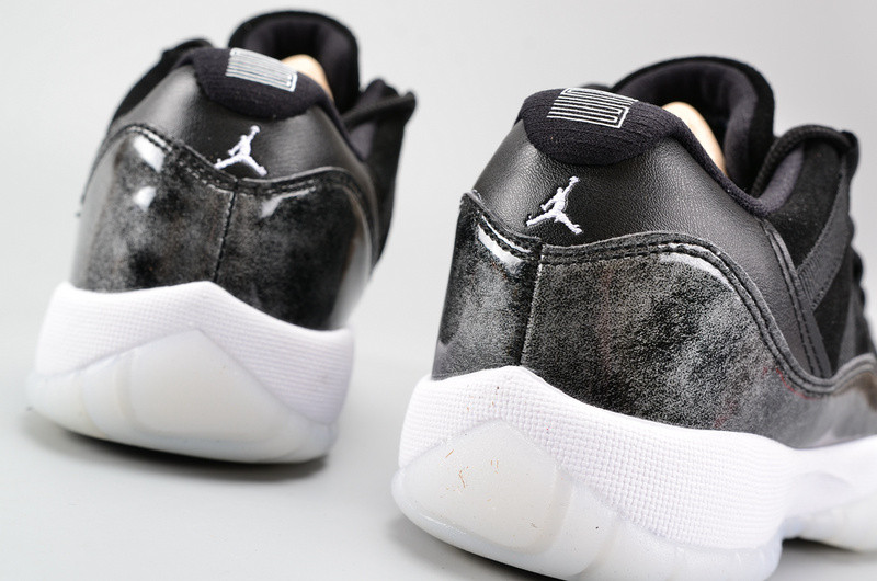 AIR JORDAN 11 RETRO LOW BG (GS) "BARON"  womens  528896-010