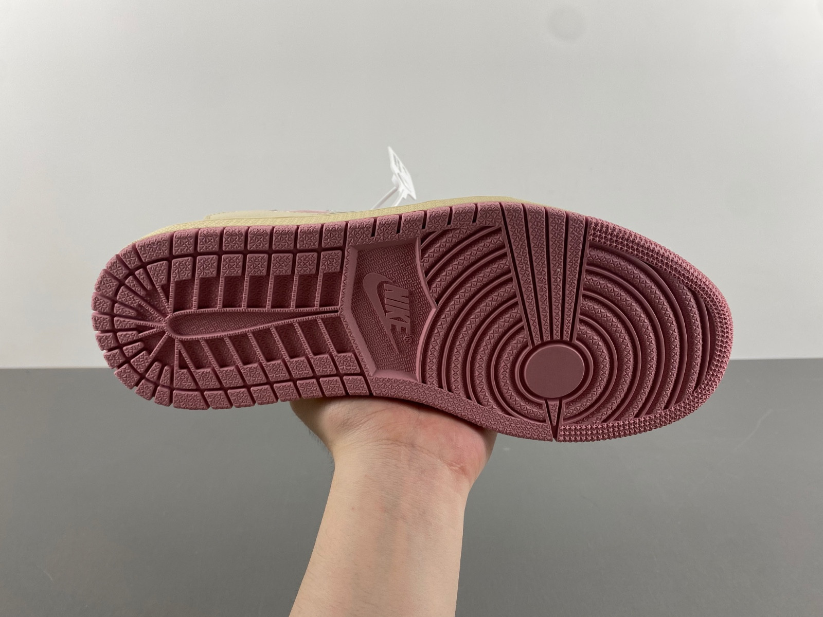 Air Jordan 1 Low Travis Scott DM7866-600