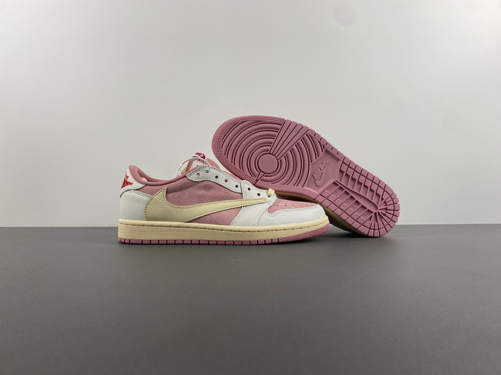 Air Jordan 1 Low Travis Scott DM7866-600