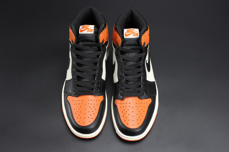 AIR JORDAN 1 RETRO HIGH OG “SHATTERED BACKBOARD”555088-005
