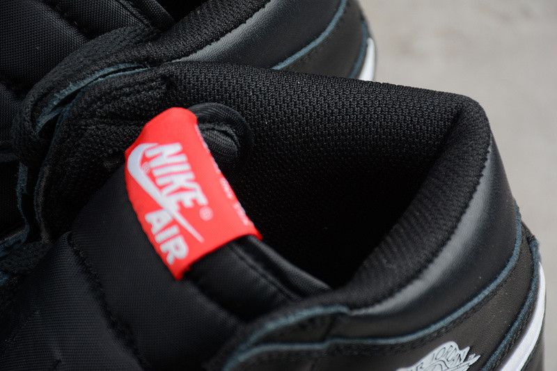 Air Jordan 1 Retro High OG “Ying Yang Pack” black/ white 555088-011