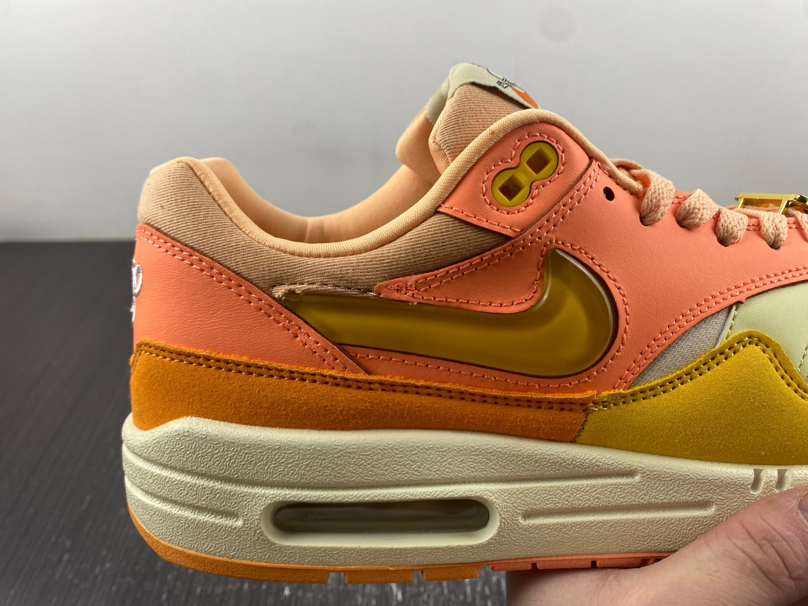 Nike Air Max 1 Puerto Rico “Orange Frost” FD6955-800