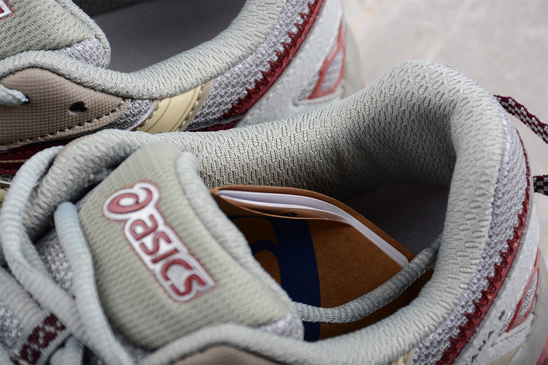 As*ic*s gel-kayano 14  1011b109-025