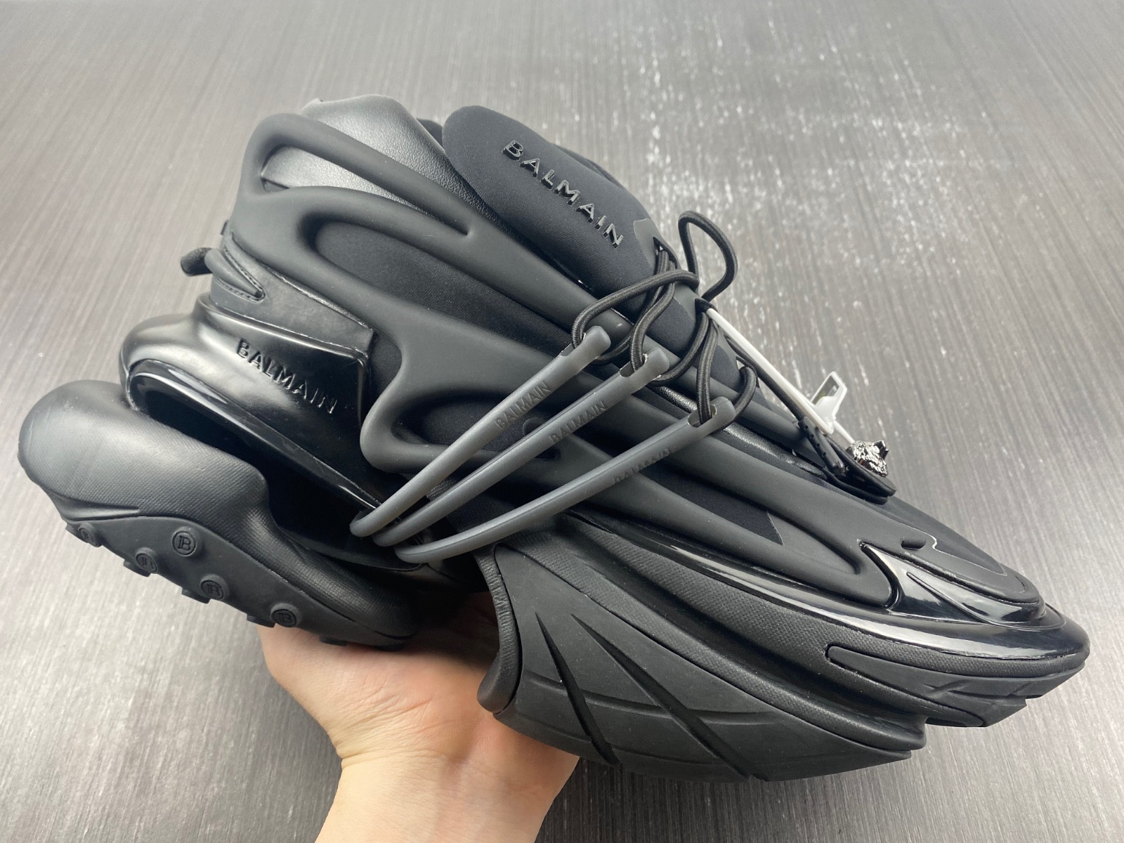 BALMAIN Black BLM1129