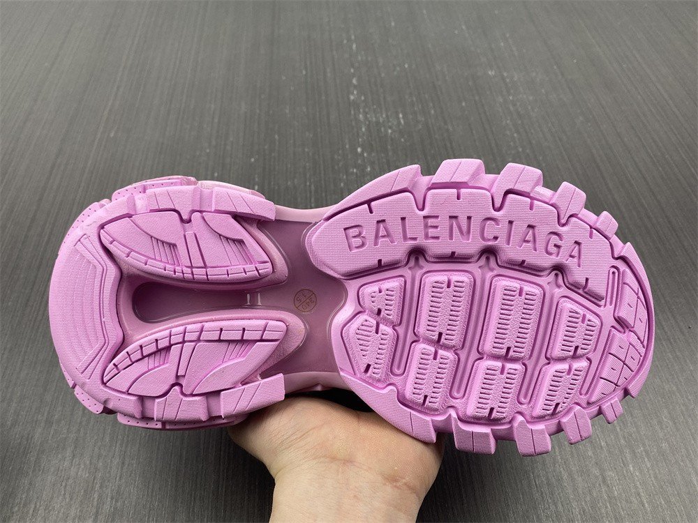 Ba*len*cia*ga track.3 sneaker in pink 700873w3rf15090