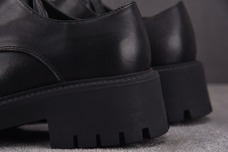 Ba*len*cia*ga hummer