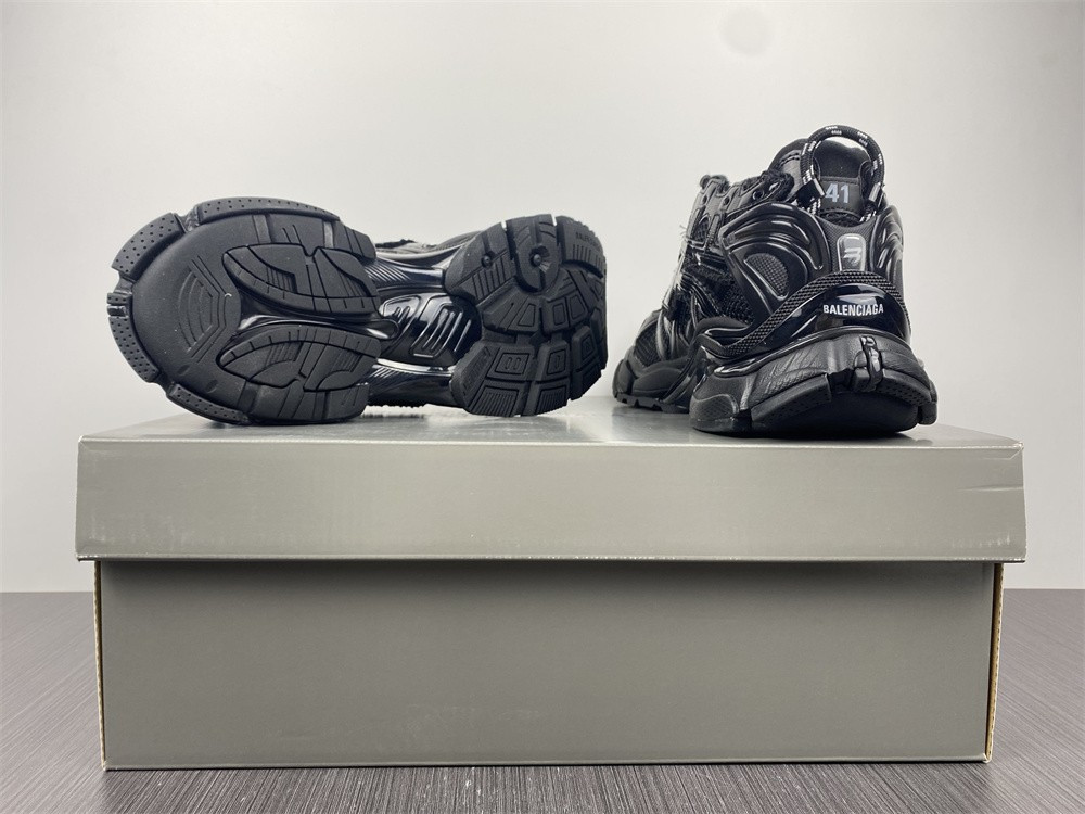 Ba*len*cia*ga runner  677403 w3ra9 1000