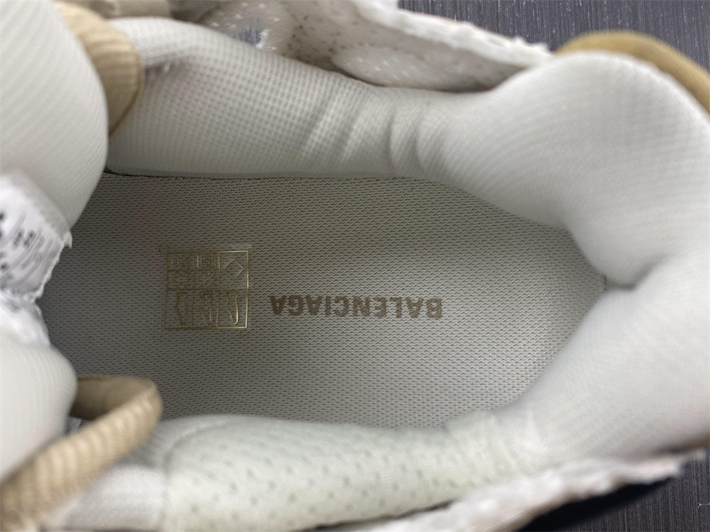 Ba*len*cia*ga runner  677483 w3rn1 1125