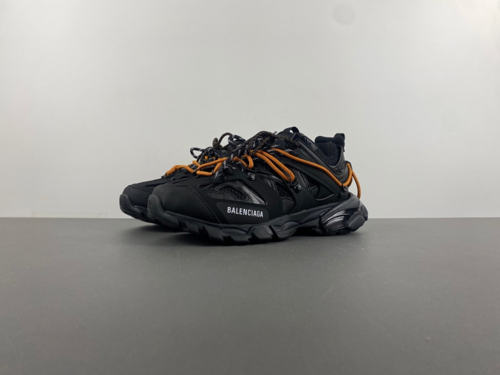 Balenciaga track 800592 WTRHK 1000