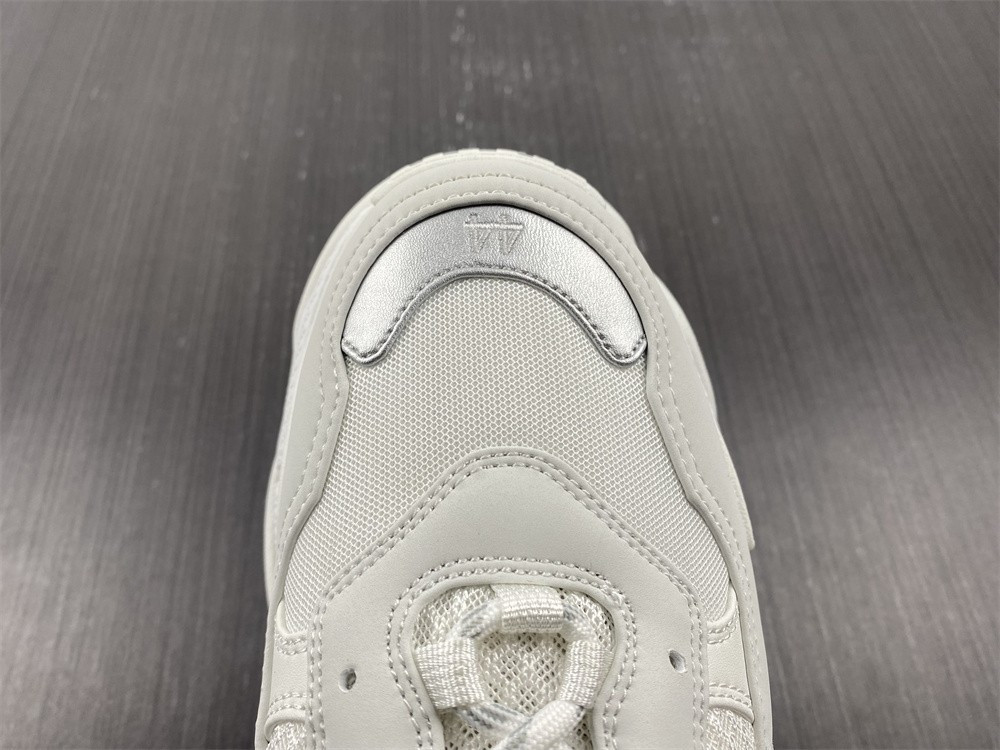 Ba*len*cia*ga triple s  836737 w2fs4 1209