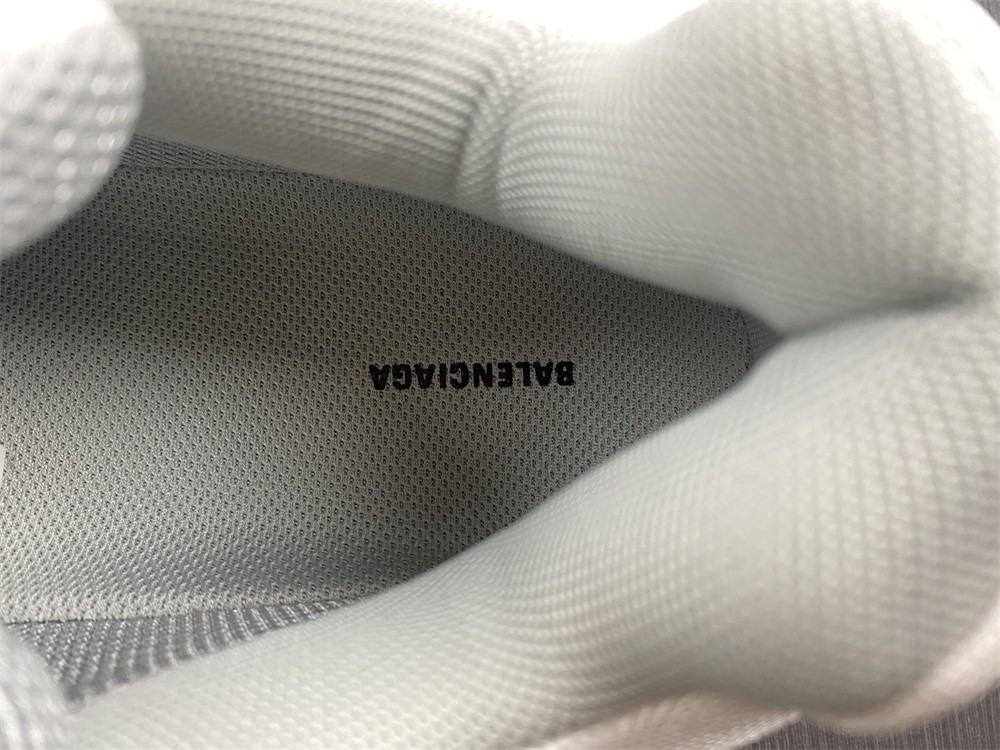 Ba*len*cia*ga triple s  836737 w2fs4 1209