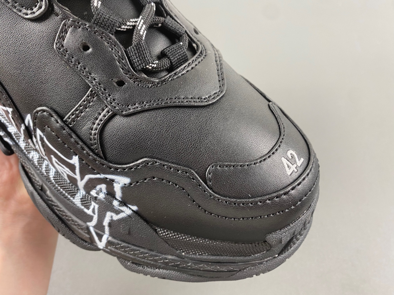 Ba*len*cia*ga triple s