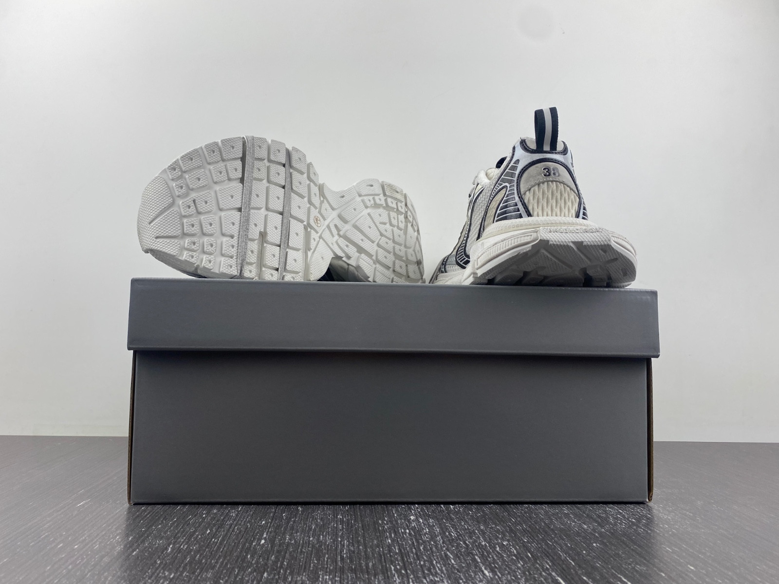 Ba*len*cia*ga 3xl  734731 w3xl4 9710