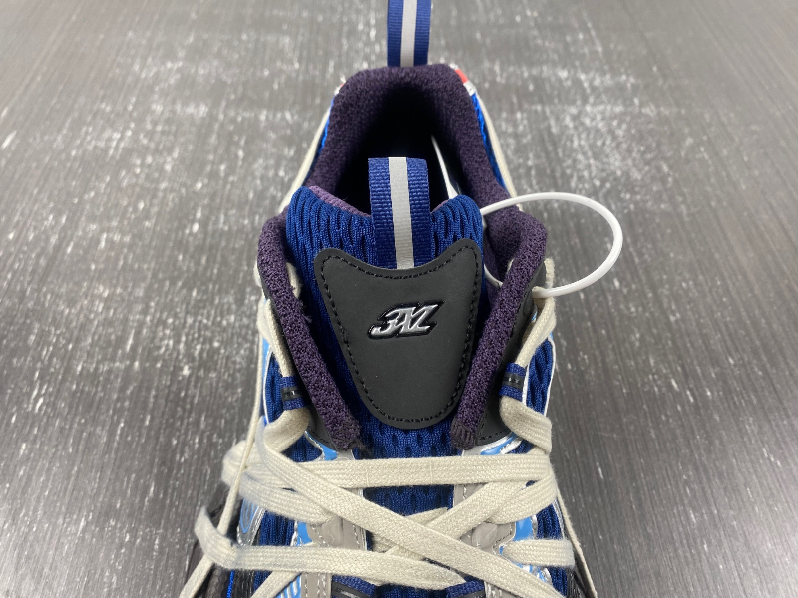 Ba*len*cia*ga phantom sneaker 778698 w3xll 0525