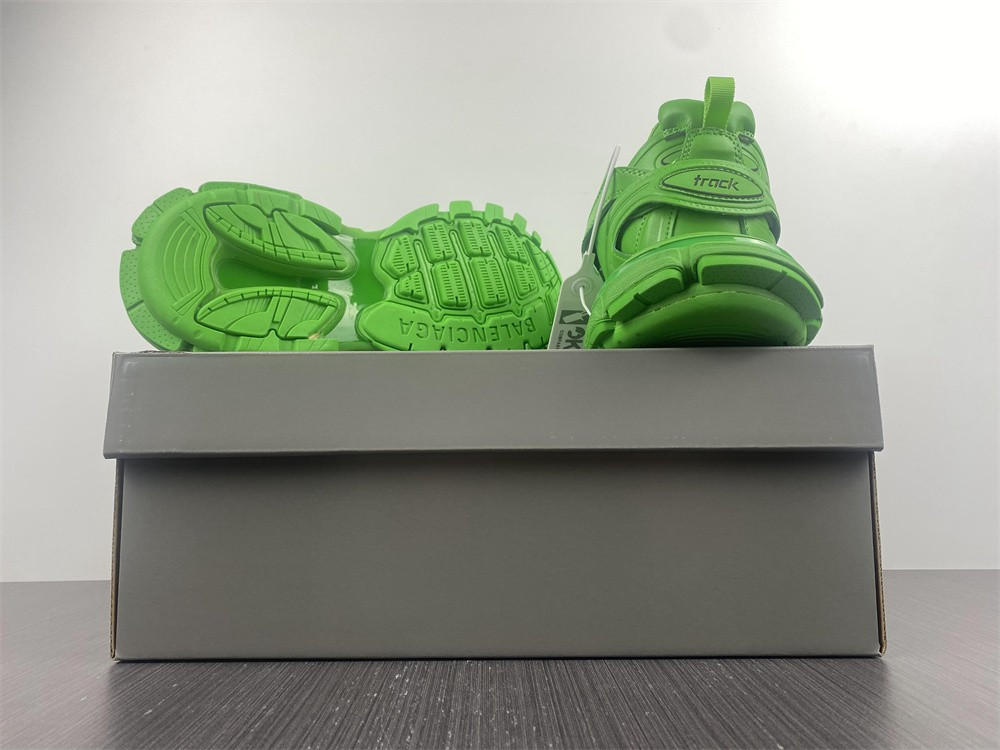 BLCG Track 3.0 542023 W2LB1 3051