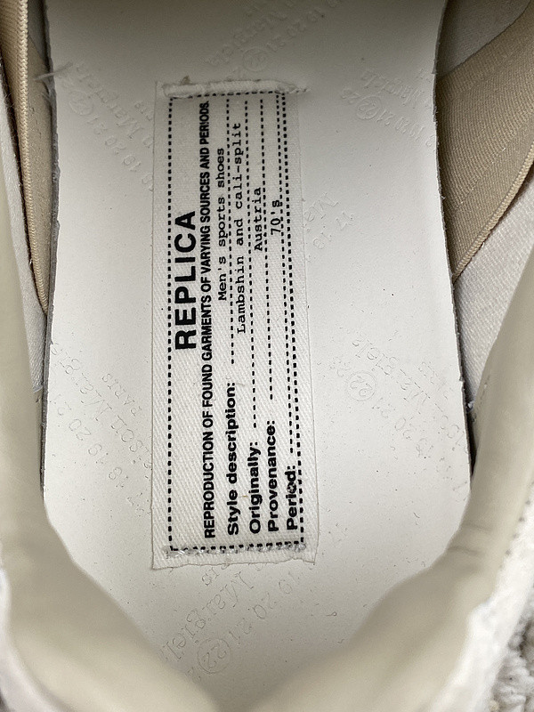 ma*s*n Ma*i*la sneakers