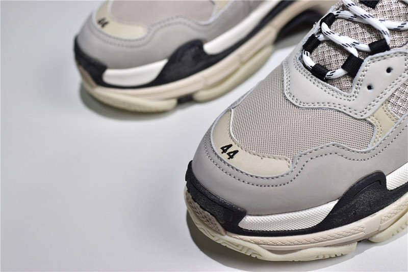 BLCG Triple S 541624 W0901 1900