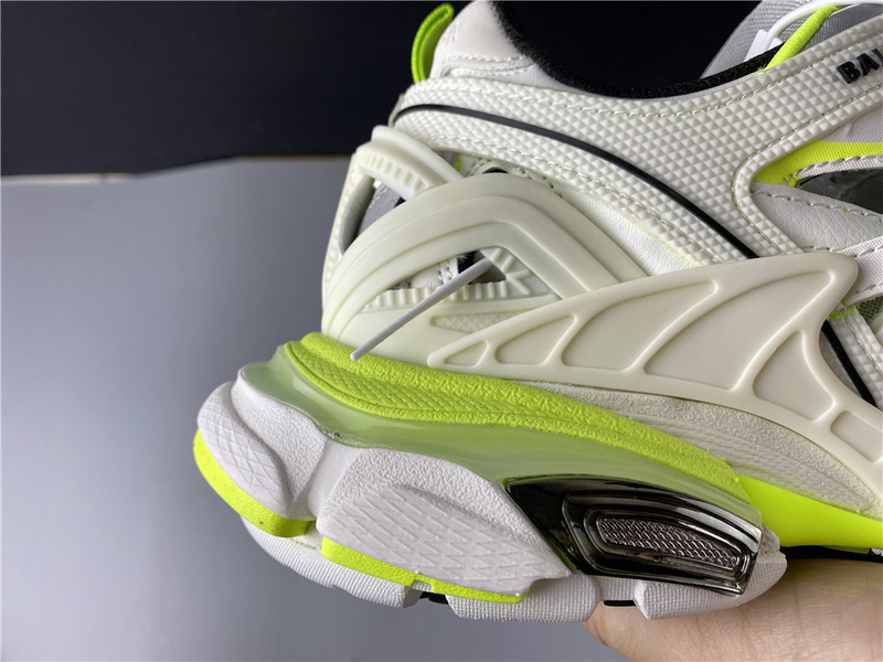 BLCG Track 2.0 568615-W2GN5-5819