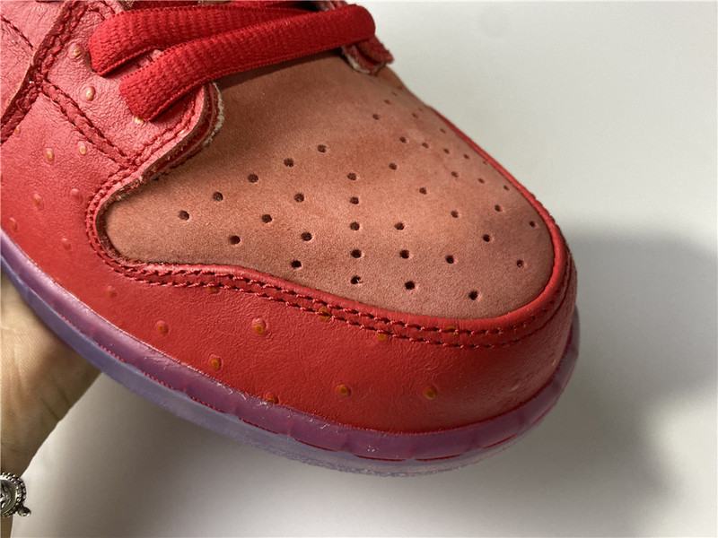 Nike SB Dunk High “Strawberry Cough” CW7093-600