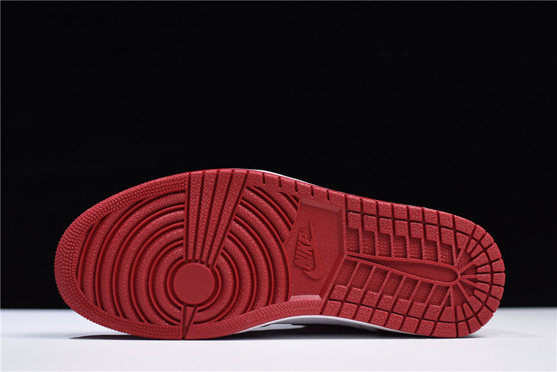 Air Jordan 1 Retro High OG "Chicago" 555088-101