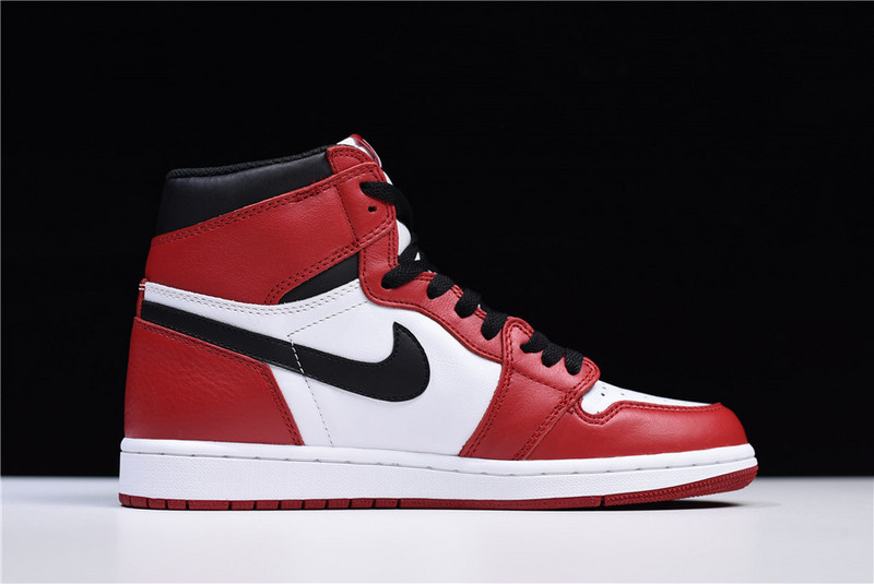 Air Jordan 1 Retro High OG "Chicago" 555088-101