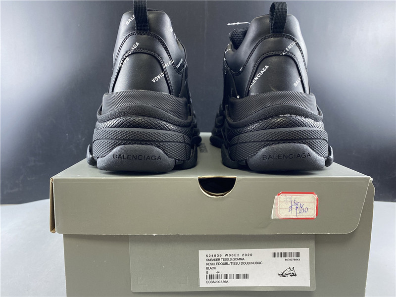 BLCG Triple S 524039-W06E2-2020