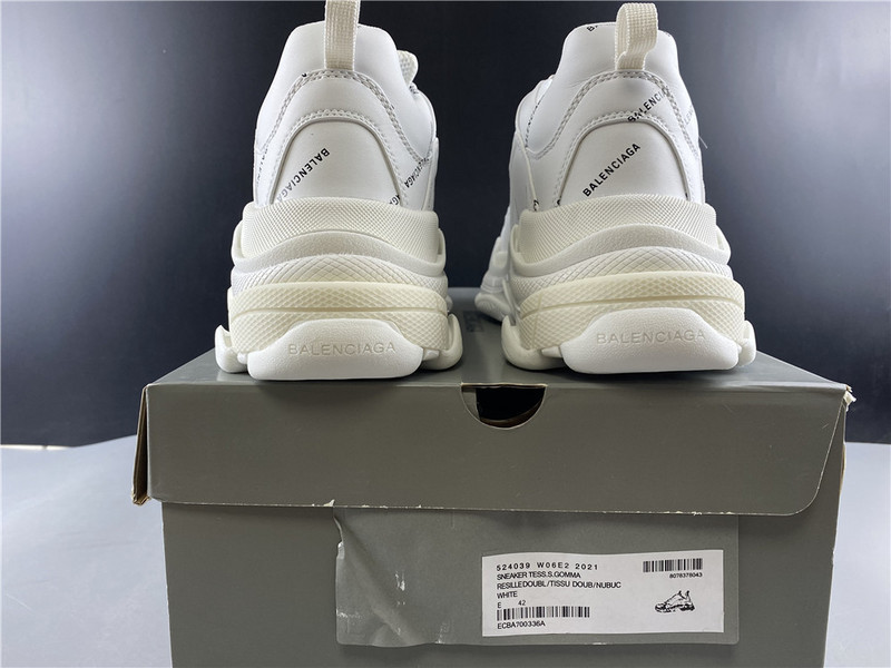 BLCG Triple S 524039-W06E2-2021