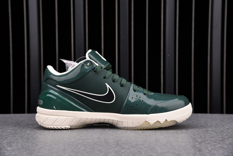 Undefeated x Nike Kobe 4 Protro “Bucks” CQ3869-301