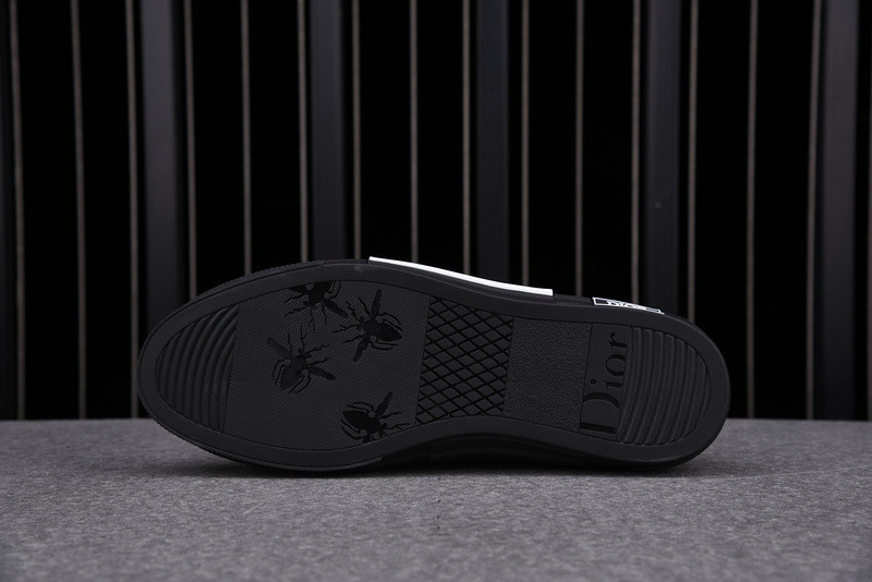 DR B23 High Top Sneaker