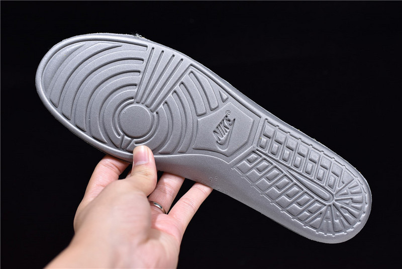 OF x Nike Dunk Low Michigan CT0856-700