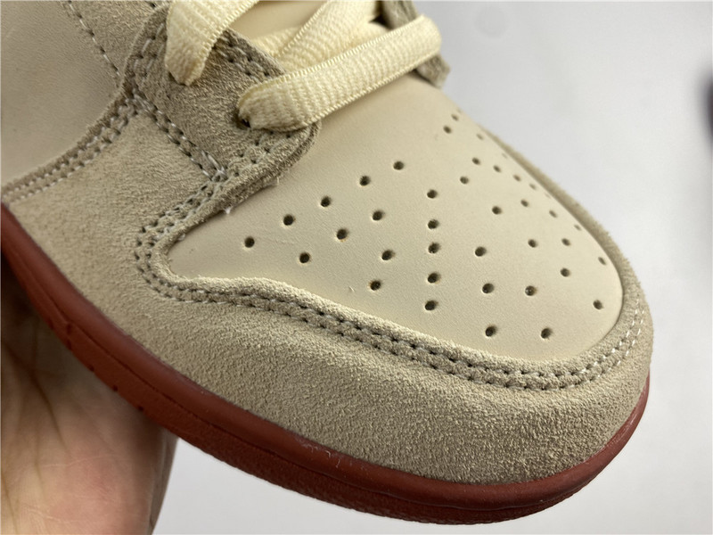 Nike SB Dunk Low "Muslin" BQ6817-100