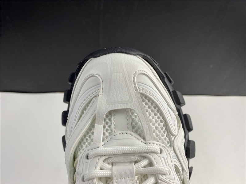 BLCG Track 2.0 568615-W2GN3-9610