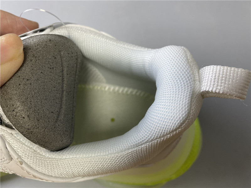 BLCG Triple S 544351-W09O1-0828