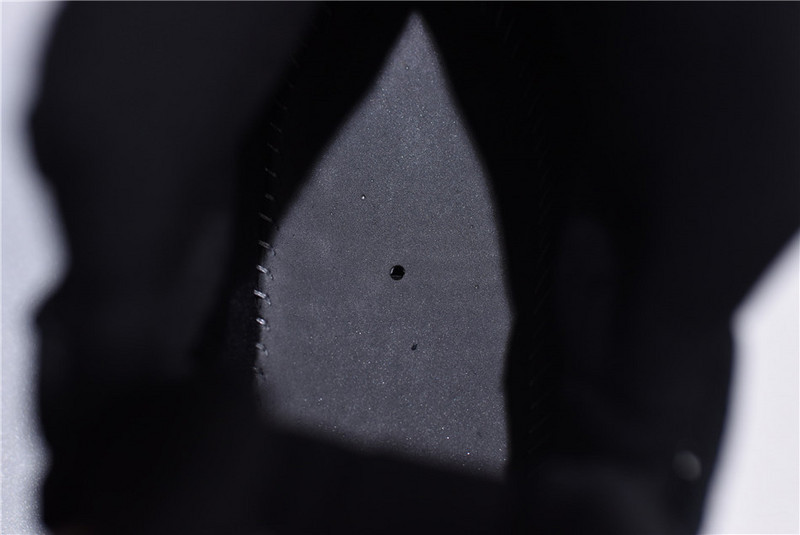 Air Jordan 11 “Cap and Gown” black  378037-005