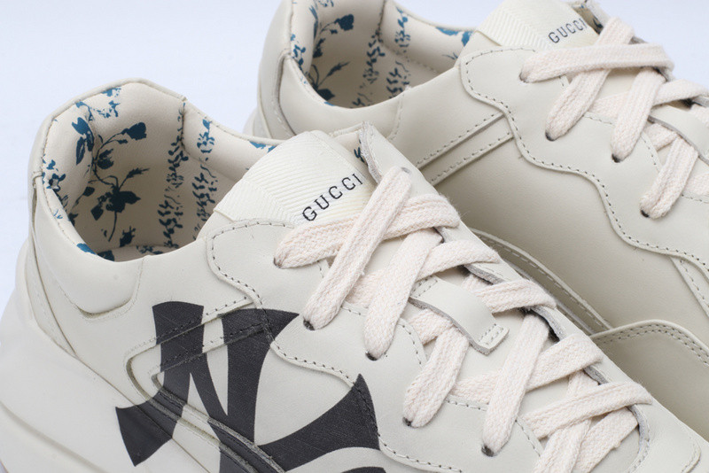 GC Rhyton sneaker with NY Yankees ™ patch