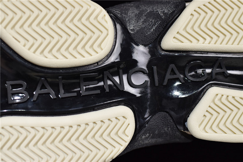 BLCG Triple S 541624 W0901 1900