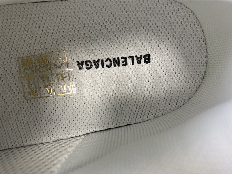 BLCG Triple S 544351-W09O1-0828