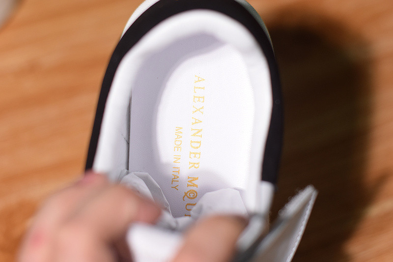 Alexander McQueen Velcro Black Tail 2018