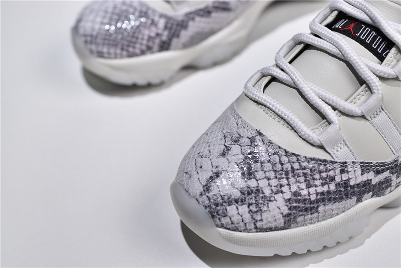 Air Jordan 11 Low SE Snake Light Bone CD6846-002