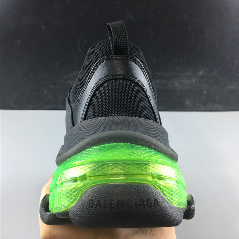 BLCG Triple S 541624-W0901-2140