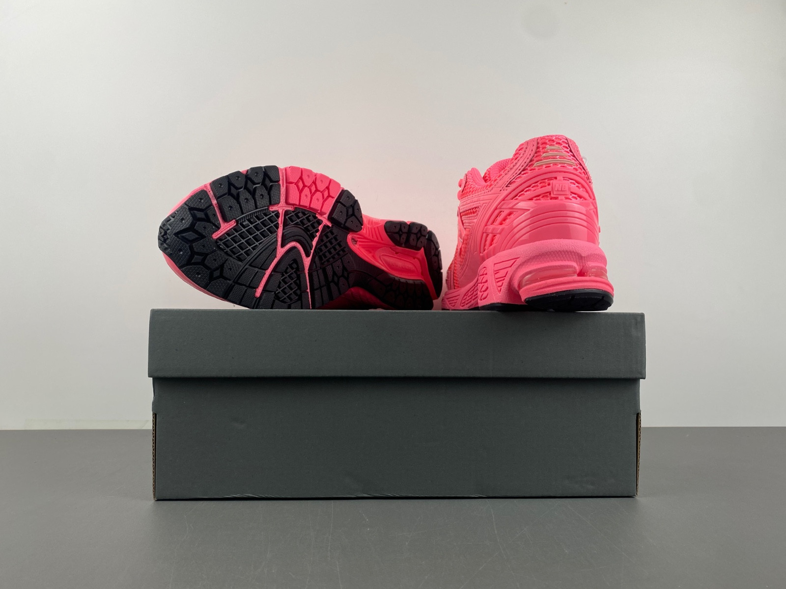 New Balance M1906RAP