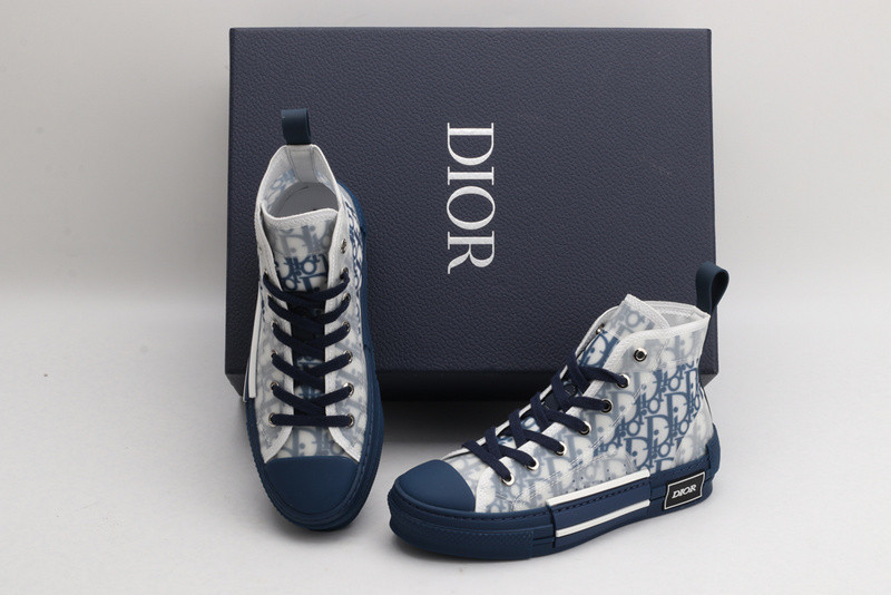 DR B23 High Top Sneaker