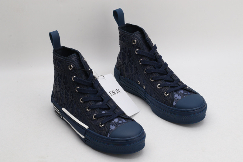 DR B23 High Top Sneaker