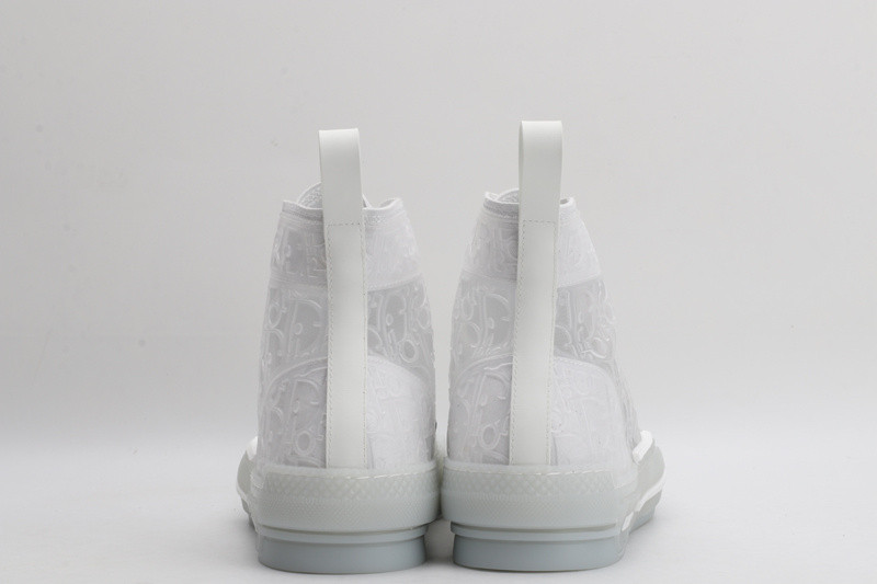 DR B23 High Top Sneaker